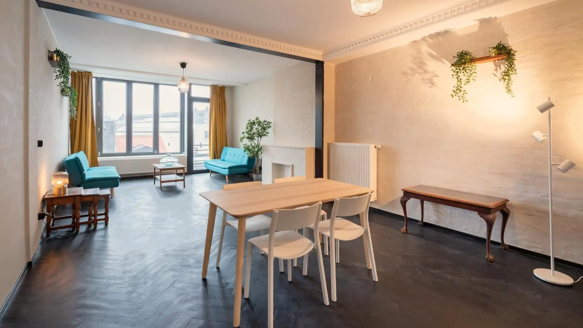 Charming And Spacious Apartments In The Heart Of Antwerpen 0*,